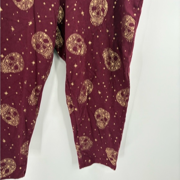 Torrid Gold Foil Star Sugar Skull Zinfandel Crop Leggings size 2x - Picture 6 of 15